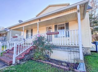 604 Kingston St, Lenoir City, TN 37771