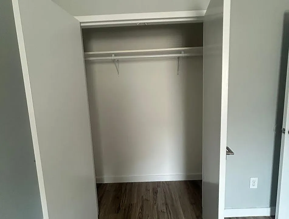 146 Hamilton Ave