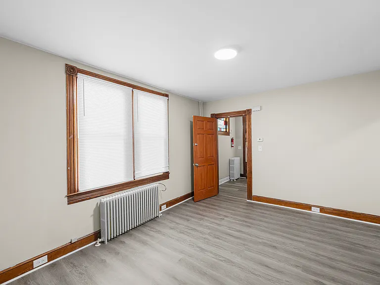 3309 Southern Ave #1 — Photo 4