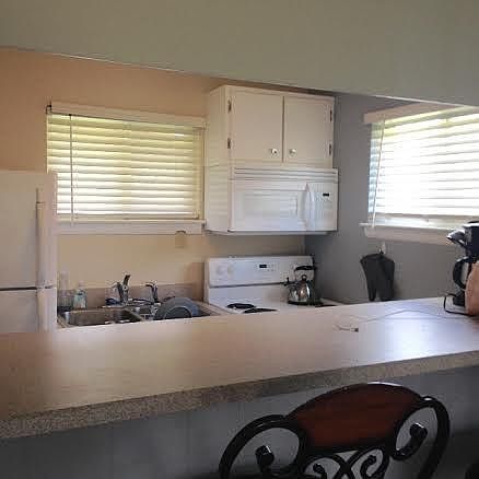 2nd image of 360 E Deshler Ave