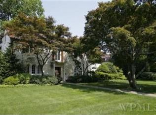 4 Manor Rd, Bronxville, NY 10708