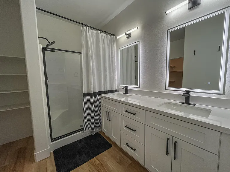 5620 Akula Bay St — Photo 16
