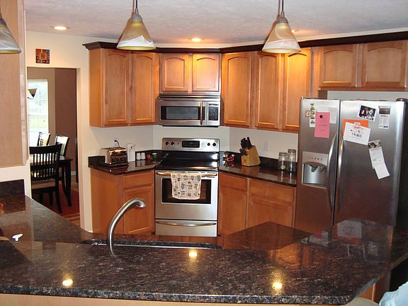 2nd image of 600 N Miller Dr