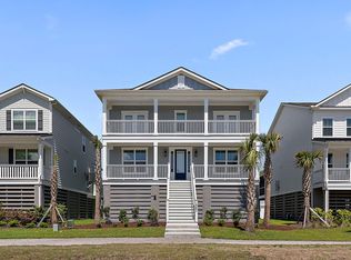 1562 N Lakeshore Dr, Mount Pleasant, SC 29466