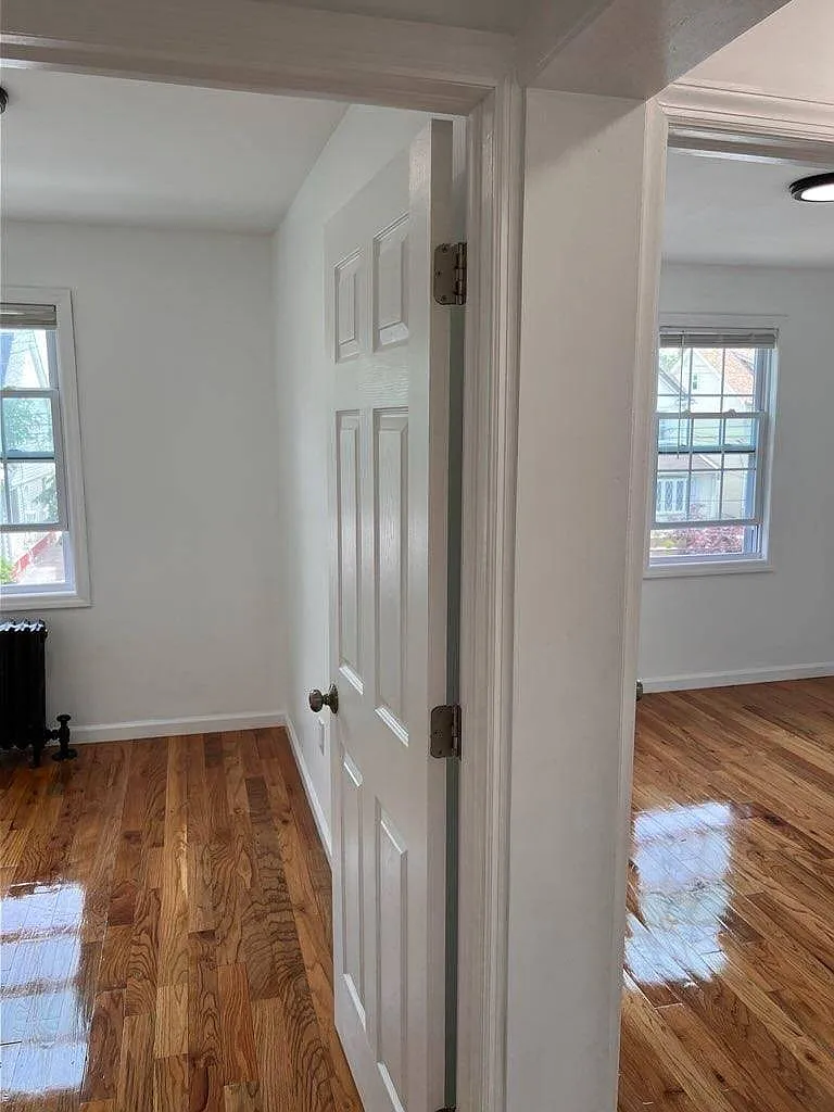 2 bed, 1.0 bath, $3,100 — Photo 4