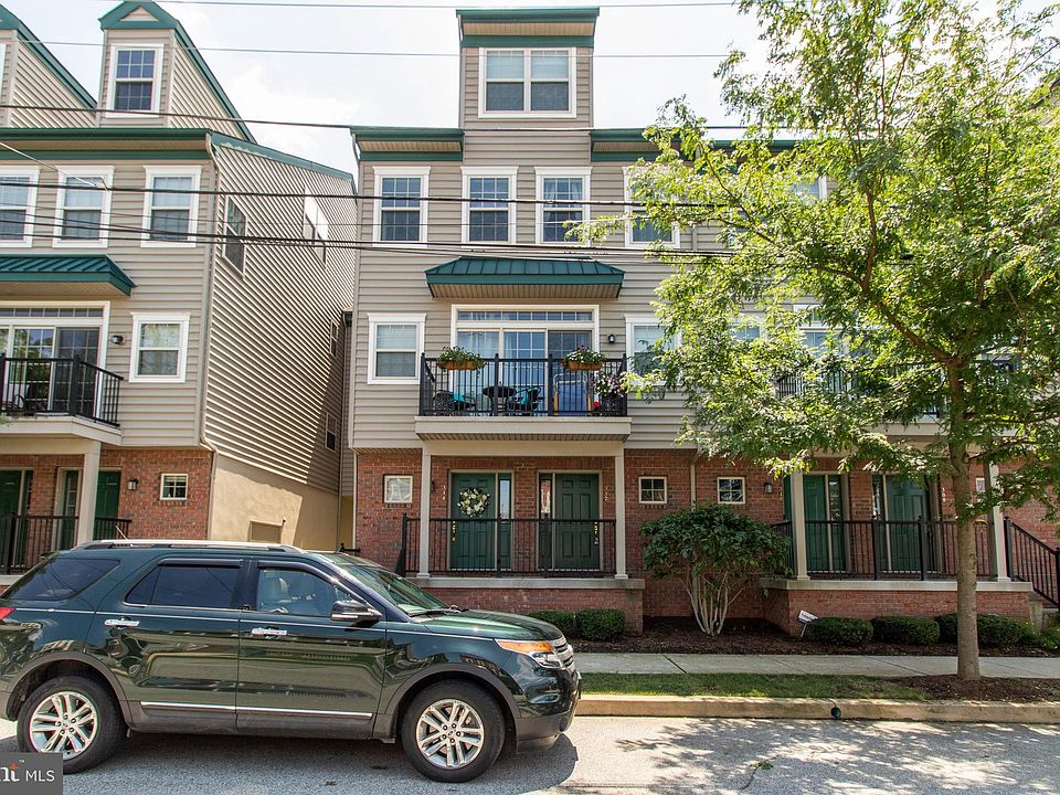 1st image of 312 Jefferson Ave #19