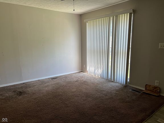 4th image of 8446 E 36th Pl