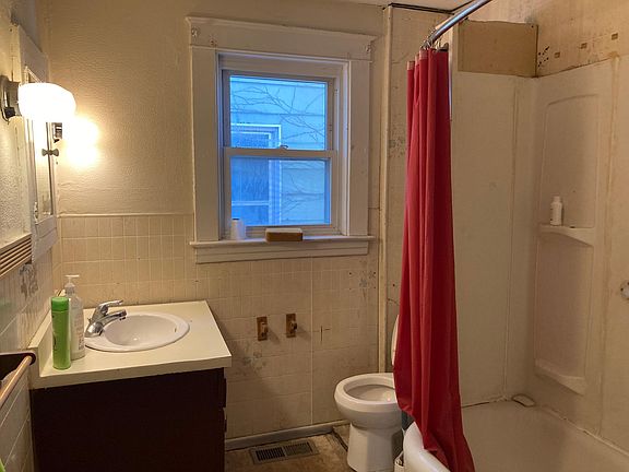 5th image of 454 9th St #1