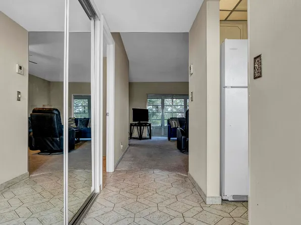 7855 NW 5th Court #203, Margate, FL 33063