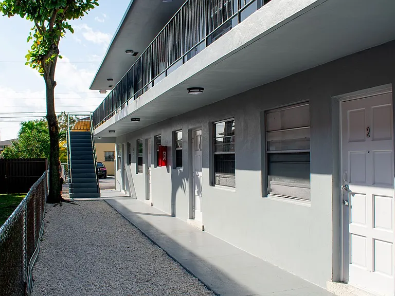 Tito Apartments — Photo 4