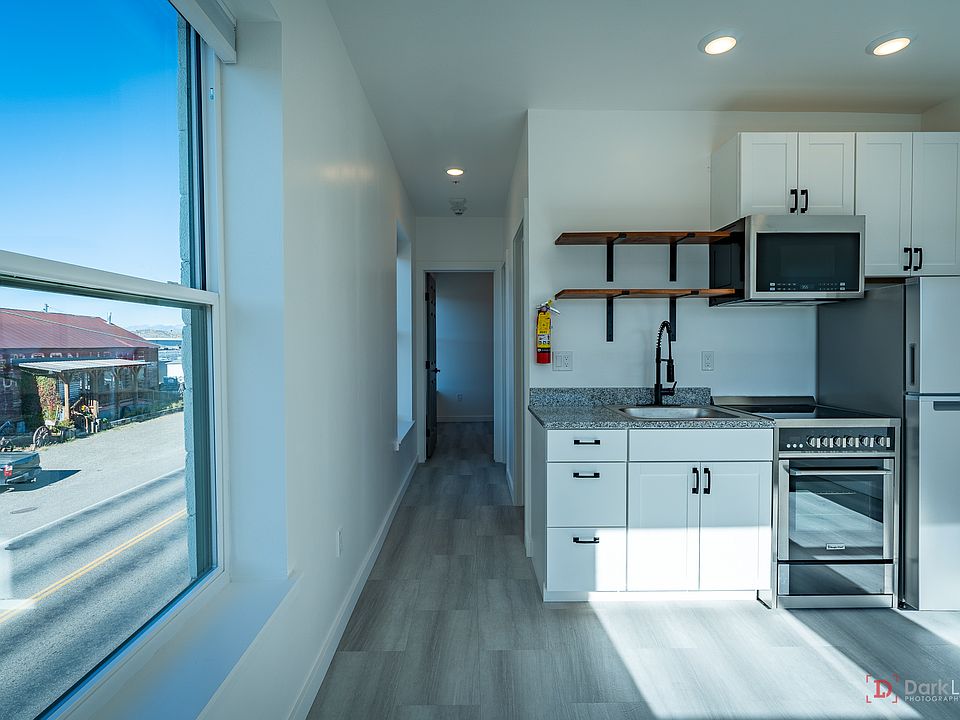 1st image of 130 N F St #11602148