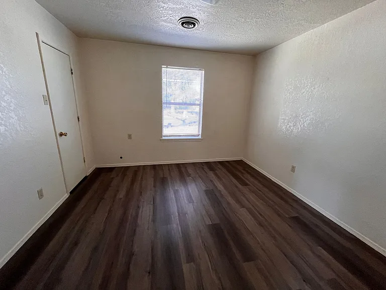 801 N Penn Ave #209 — Photo 6