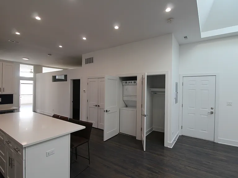 1474 N Milwaukee Ave #3F — Photo 9