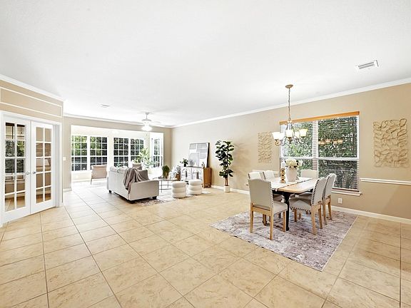 4th image of 314 Fieldstone Dr