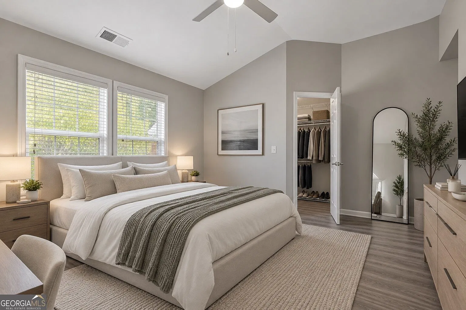 4 bed, 3.5 bath, $2,600 — Photo 3