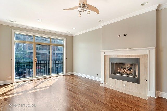 1st image of 1928 W Belmont Ave #2