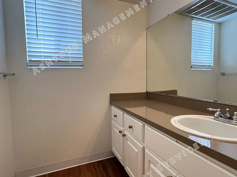 7141 N 16th St #227 — Photo 22