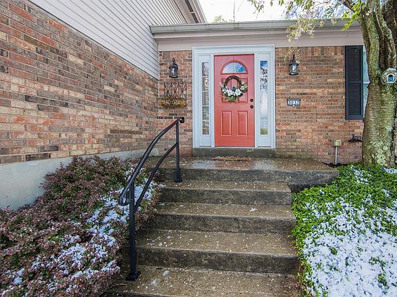 3rd image of 3037 Poinsettia Ct