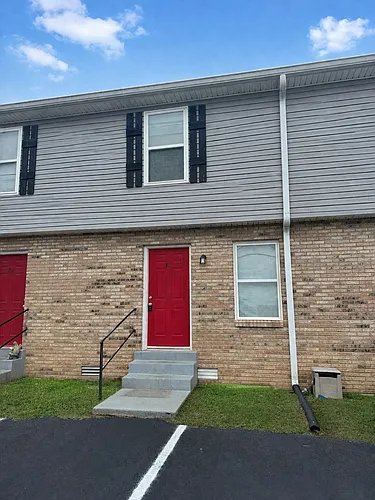 179 Ingle Dr #B2 Photo 1