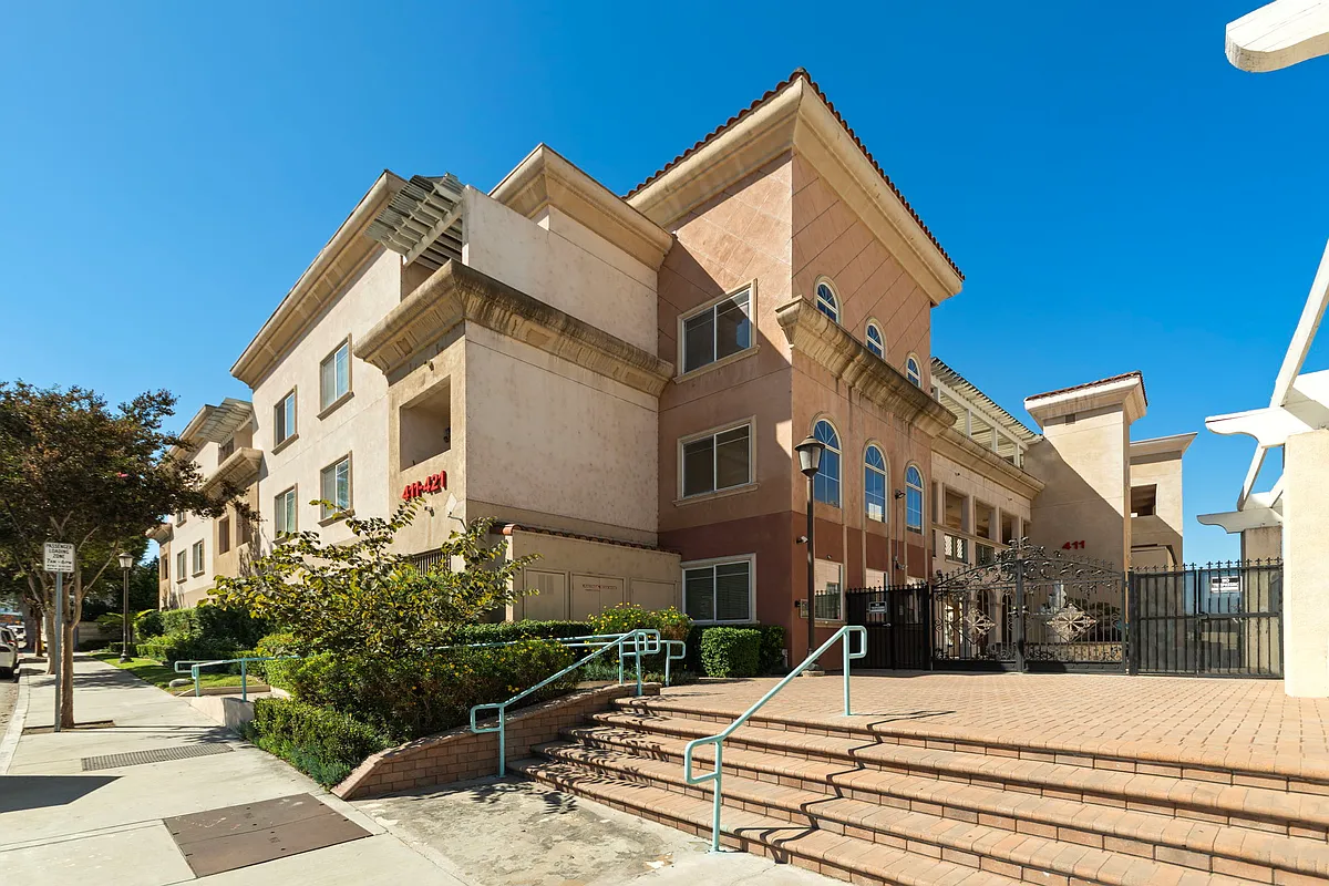 Building Photo - 421 S Garfield Ave #79