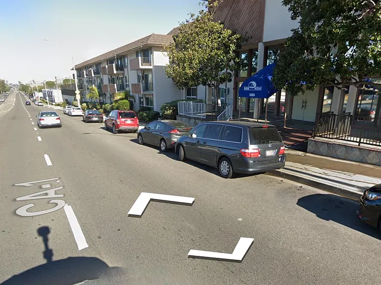 5585 E Pacific Coast Hwy #145 — Photo 22