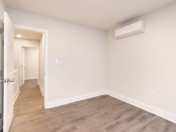 5th image of 4565 N 19th St #335