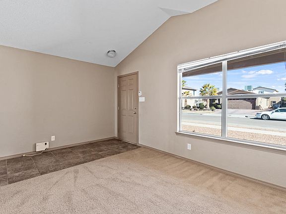 3rd image of 2829 Bear Rock Pl
