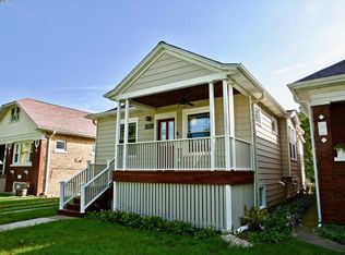3131 Sunnyside Ave, Brookfield, IL 60513