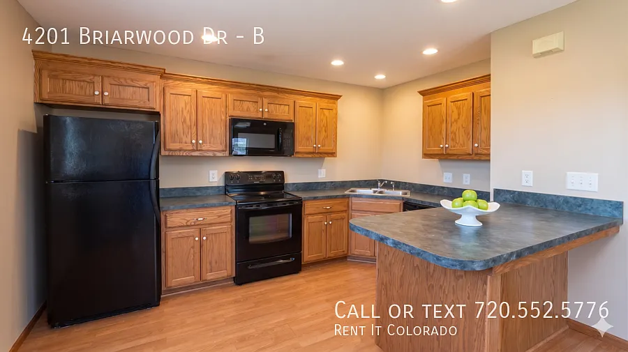 Building Photo - 4201 Briarwood Dr #B