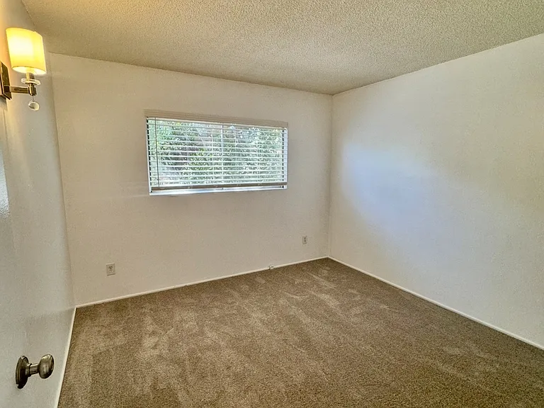 10446 Kailua Ln #2 — Photo 3
