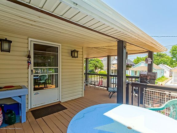 411 Newark Ave Bradley Beach-large-014-3