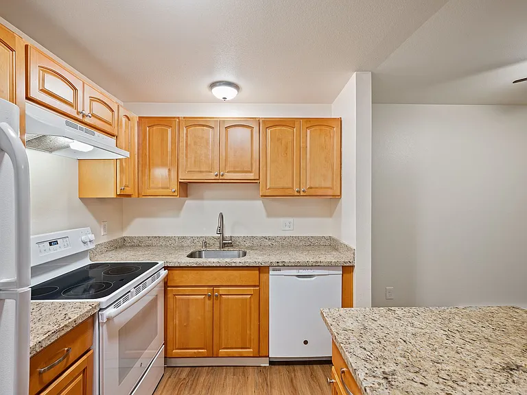 Beardslee Place Apartments — Photo 25