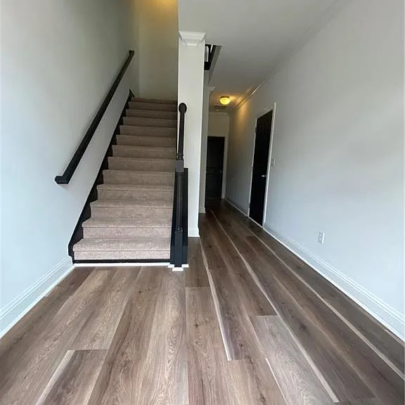 3231 Greenwood Oak Dr — Photo 3