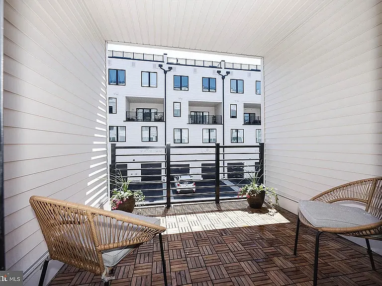 305 Manion Aly — Photo 22