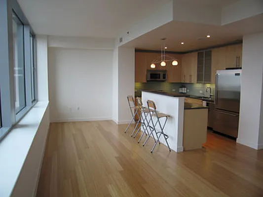 Rented by R New York | media 3