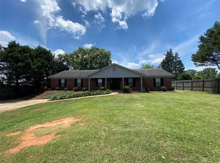 6515 Redland Rd, Wetumpka, AL 36093