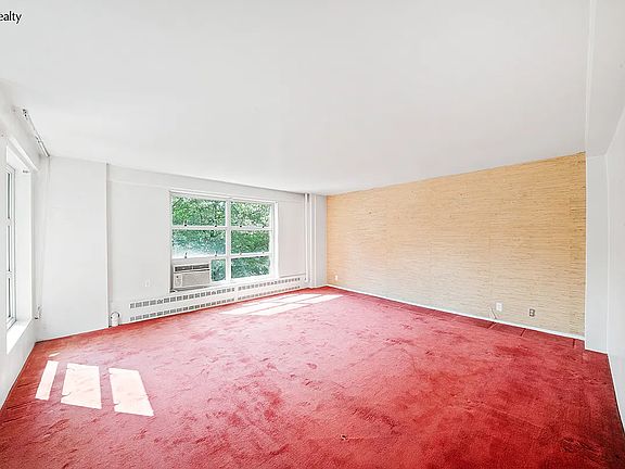 2nd image of 100 Lasalle St #5H