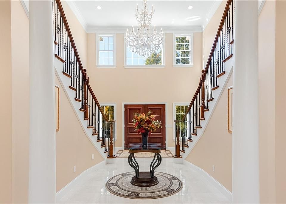 6 McKenzie Dr, Smithfield, RI 02828 Zillow