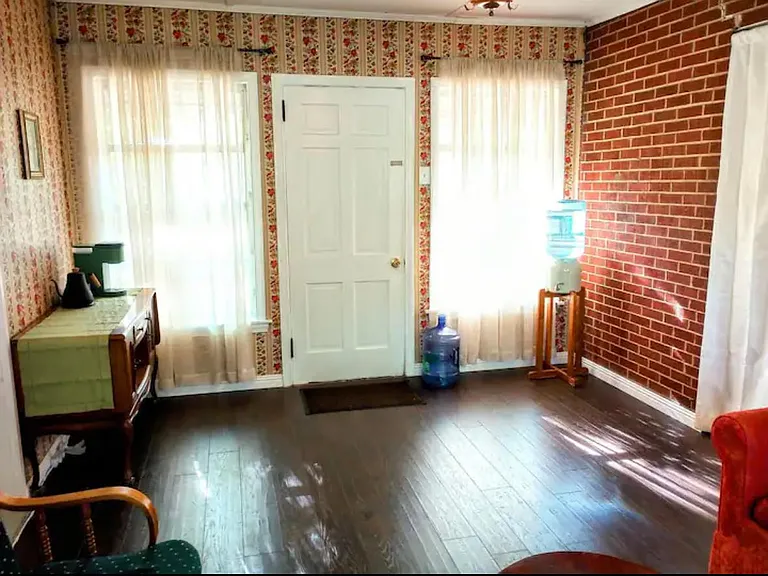 105 Elm St — Photo 40