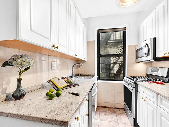 3rd image of 2168 35th St APT 4H