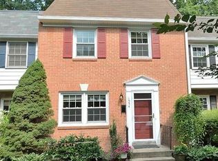 1554 Brookshire Ct, Reston, VA 20190