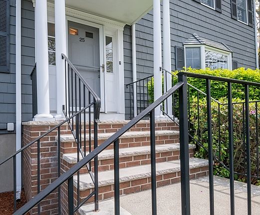 4th image of 25 Ellen Rd