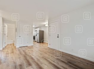 2914 N Hogan St APT 6, Spokane, WA 99207
