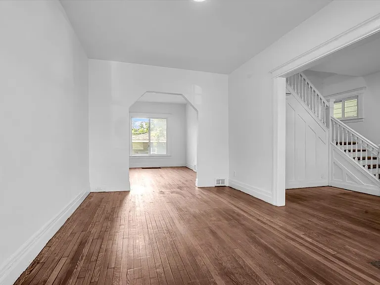 5934 Vermont St — Photo 7