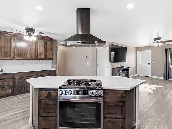 3rd image of 4143 Saint Patricks Ave