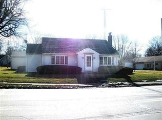 303 W Washington St, Waynetown, IN 47990