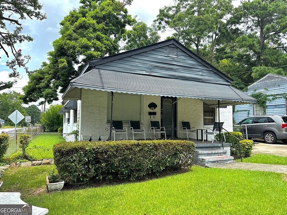 1st image of 3001 9th St