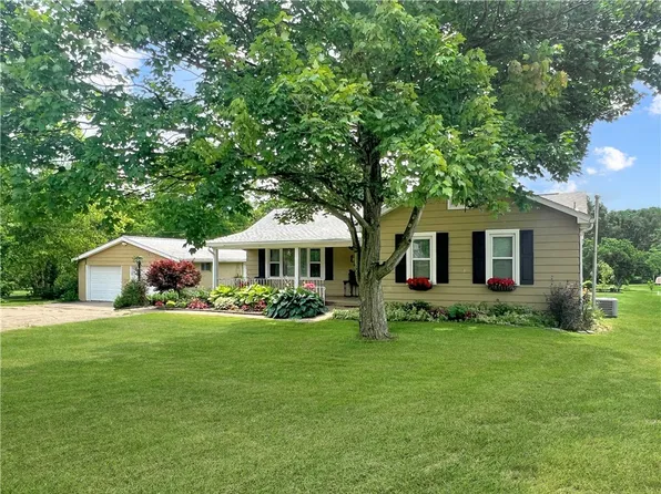 1480 Harvey Run Rd, Freedom, PA 15042