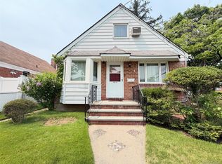 259-19 80th Ave, Glen Oaks, NY 11004