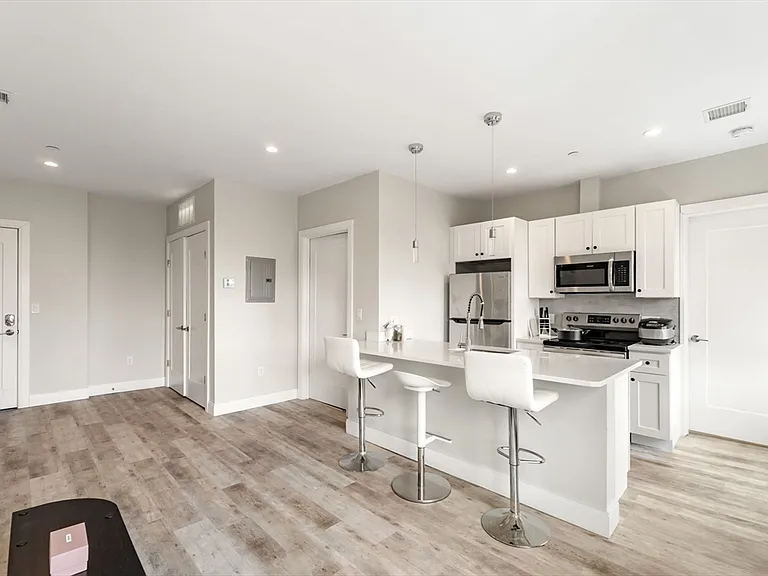 1457 Tremont St #502 — Photo 4